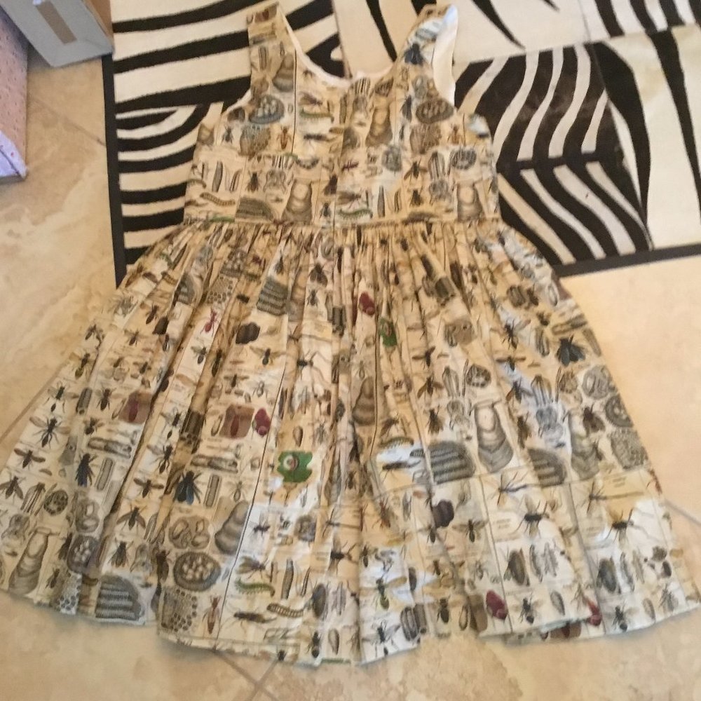 Sarsparilly  insect print dress size 4xl AU (fits 16-18 US)